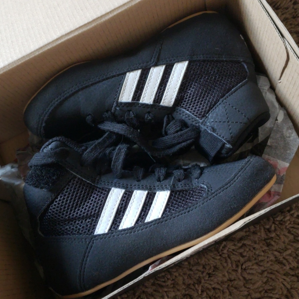 Kids wrestling shoes
